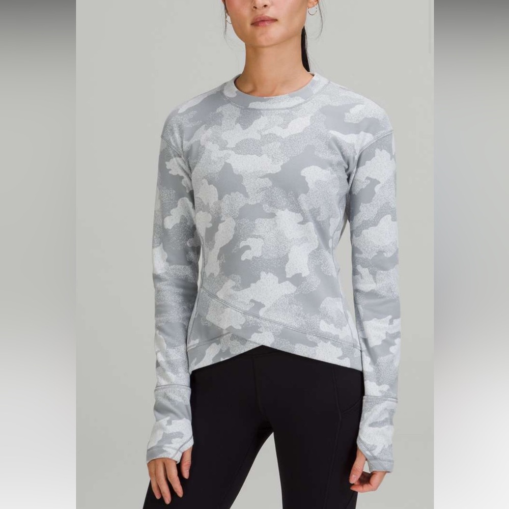 Lululemon Close to Crossing Long Sleeve Shirt *Rulu
Camo Starlight Size: 14